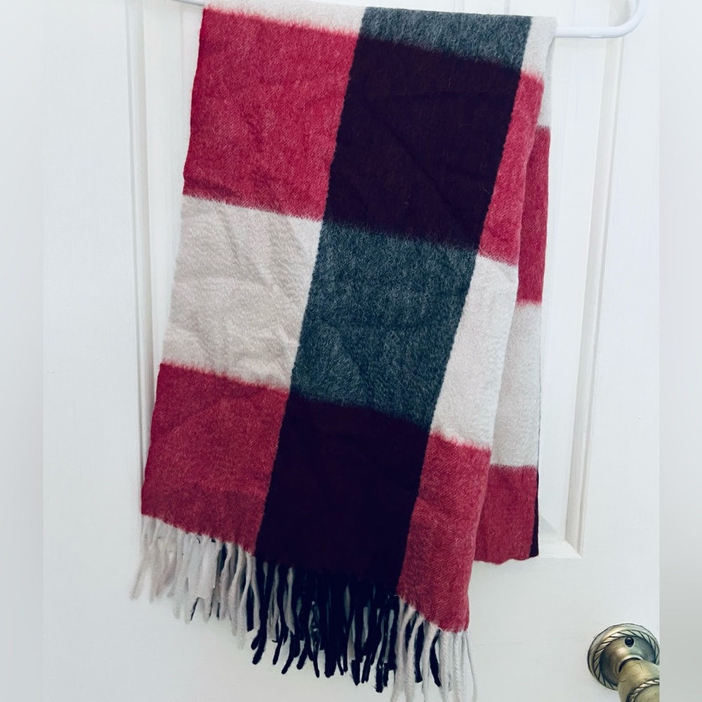 Talbots Cashmere Scarf - Picture 2 of 3
